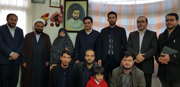 دیدار مسئولین بسیج دانشجویی استان و دانشگاه های اردبیل با خانواده شهدای دانشجو