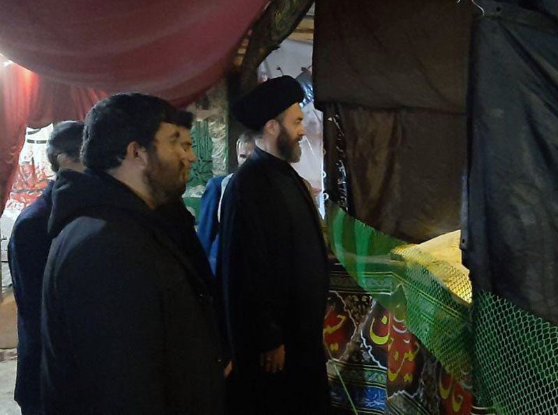 بازدید نماینده ولی فقیه در استان اردبیل از نمایشگاه لب های عطشان