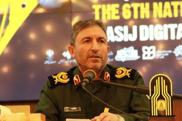سلاح ما در جنگ نرم« تبیینگری» است