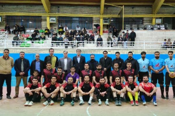آغاز مسابقات ورزشی کارگران در پارس آباد