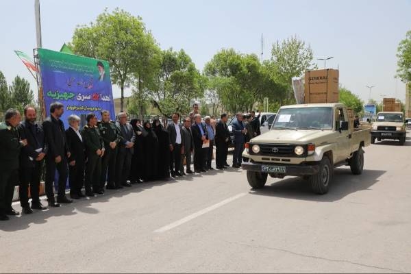 آیین اهدای ۵۲ سری جهیزیه به نوعروسان کم برخوردار در استان اردبیل