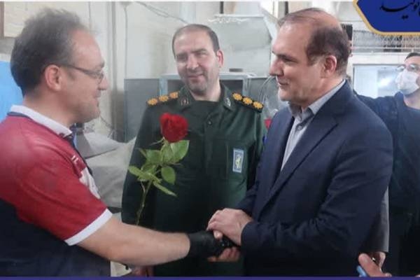 بازدید مسئولین ستاد هفته کار و کارگر از واحدهای تولیدی اردبیل