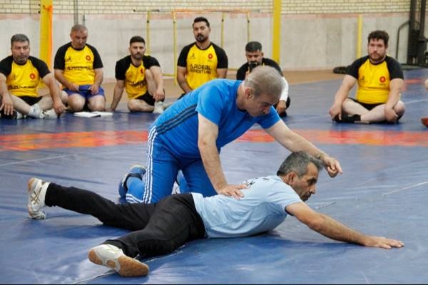 کلاس دانش‌افزایی و کنترل ارتقاء مربیان کشتی فرنگی در اردبیل